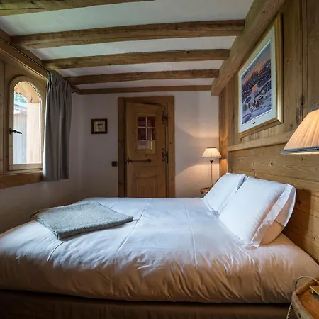 Apartment Duplex Raffine A 1850 Avec Cheminee Et Parking Prive Courchevel